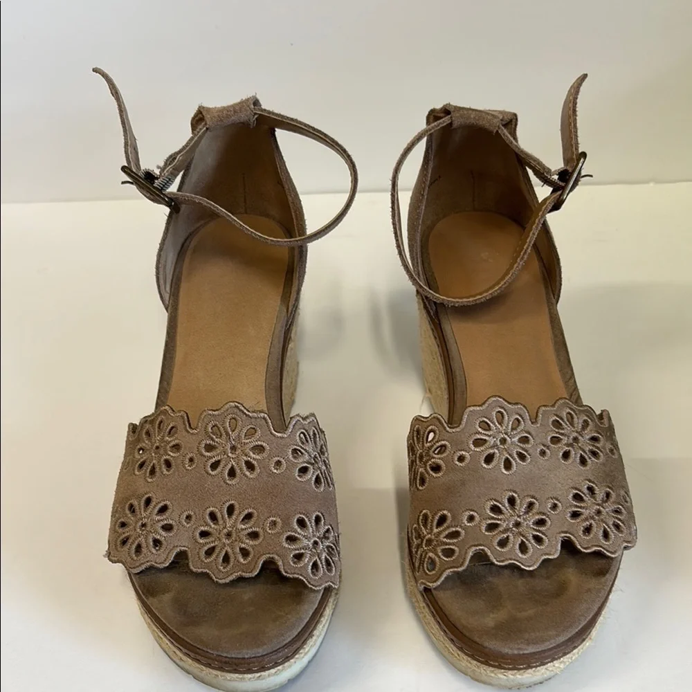 Unbranded Tan Suede Laser Cut Floral Women's Sandals